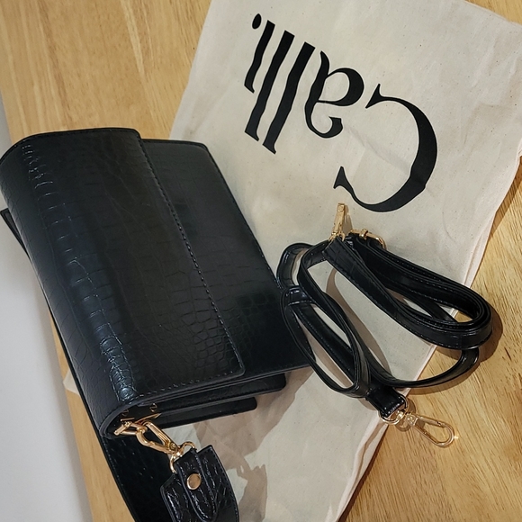 Calli Black Shoulder Bag - Picture 3 of 6